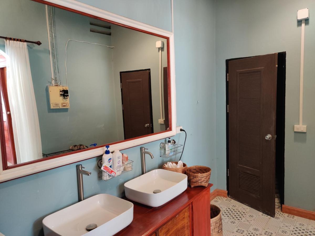 Via Hostel Pakse Bagian luar foto